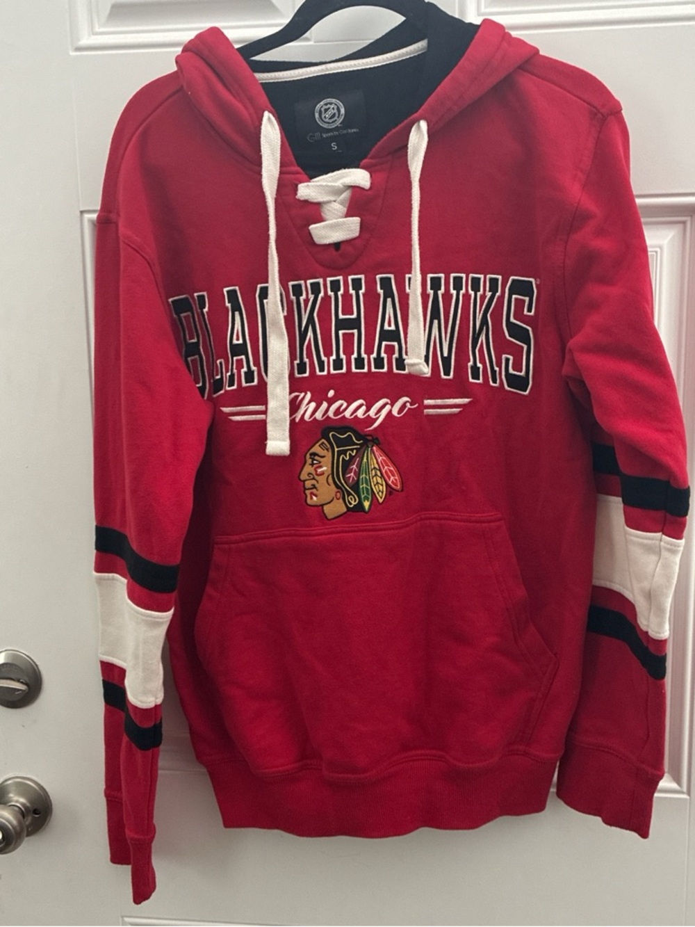 Chicago Blackhawks Red Lace-Up Hoodie size Small